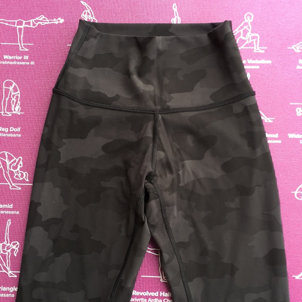 Lululemon Cameo Leggings Sz 2 NEW without Tags